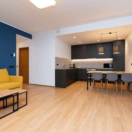 Self-Check-In 2 Bedroom Apartment With A Terrace And Free Parking Tallinn Exteriör bild