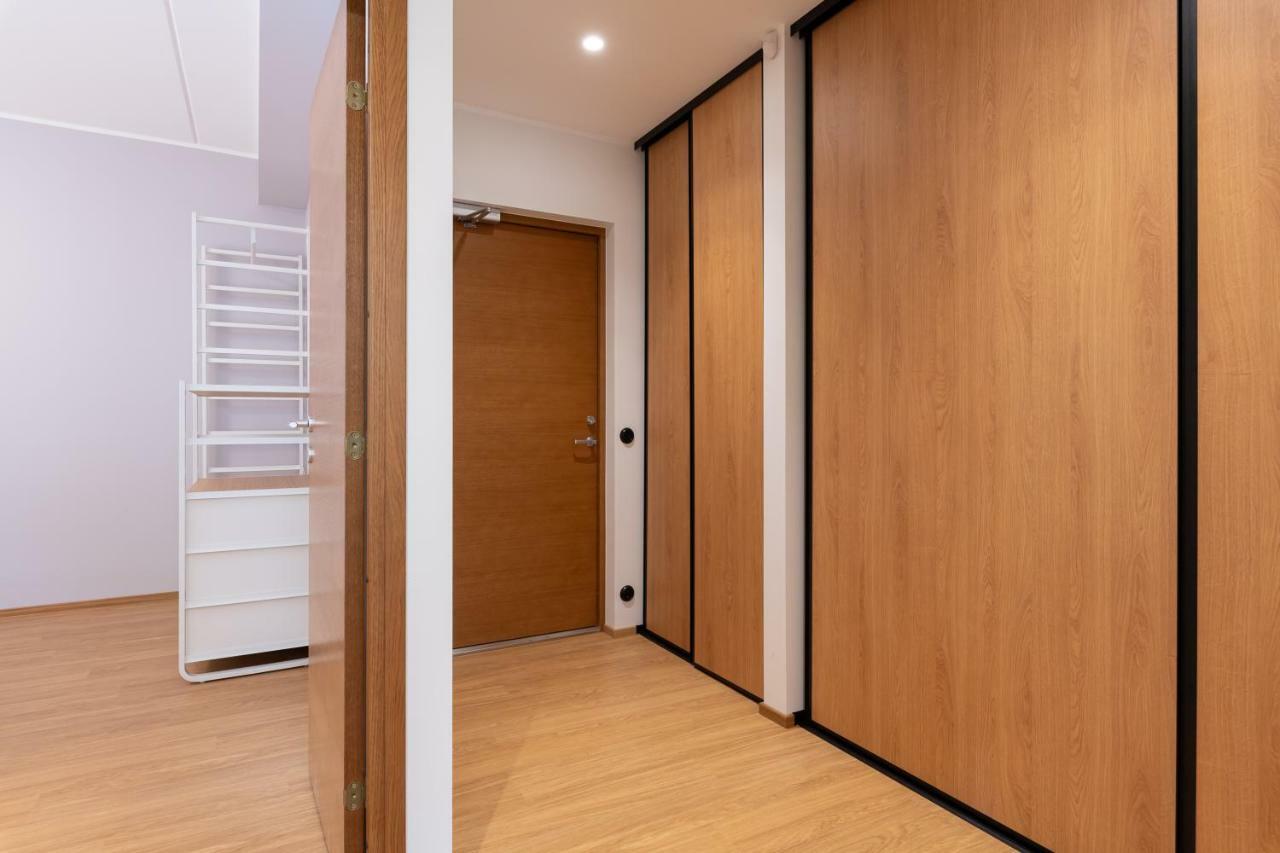 Self-Check-In 2 Bedroom Apartment With A Terrace And Free Parking Tallinn Exteriör bild